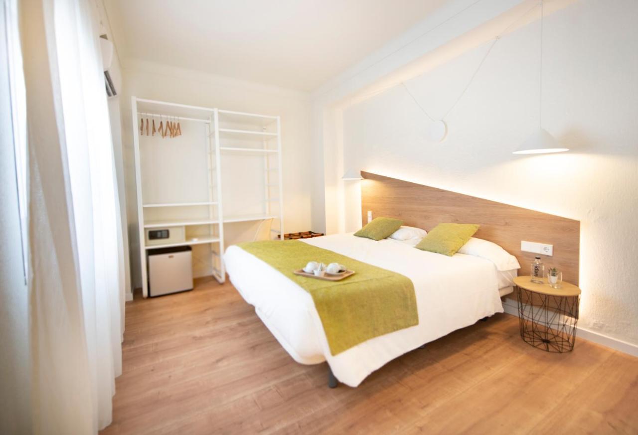 อปุนตาโดเรส 8 Hotel ปัลมาเดมายอร์กา ภายนอก รูปภาพ