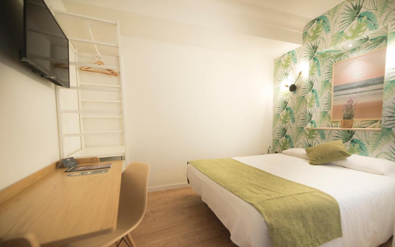 อปุนตาโดเรส 8 Hotel ปัลมาเดมายอร์กา ภายนอก รูปภาพ