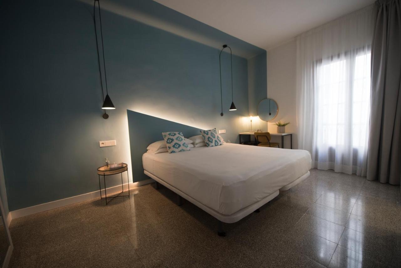 อปุนตาโดเรส 8 Hotel ปัลมาเดมายอร์กา ภายนอก รูปภาพ