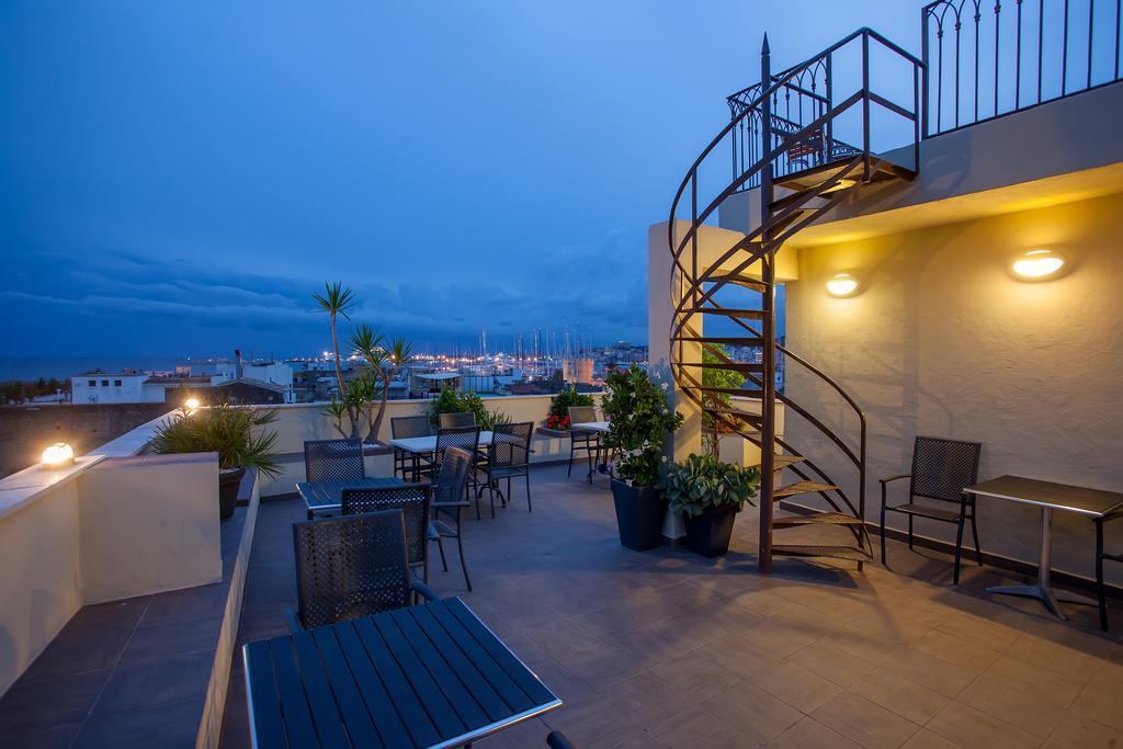 อปุนตาโดเรส 8 Hotel ปัลมาเดมายอร์กา ภายนอก รูปภาพ