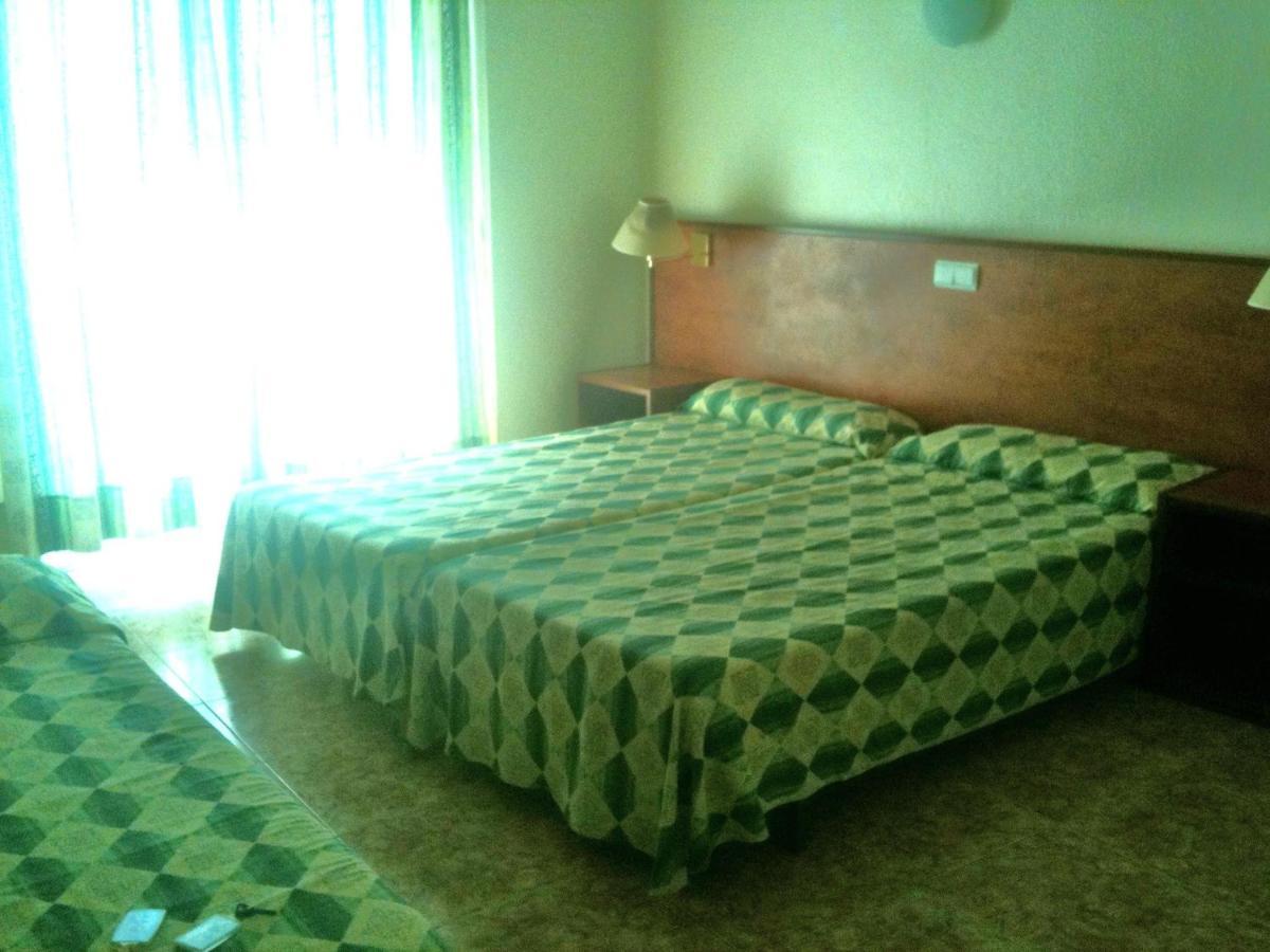 อปุนตาโดเรส 8 Hotel ปัลมาเดมายอร์กา ห้อง รูปภาพ
